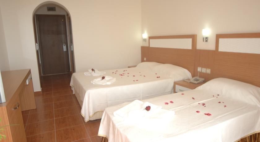 Ideal Beach Hotel Kargıcak Exterior foto