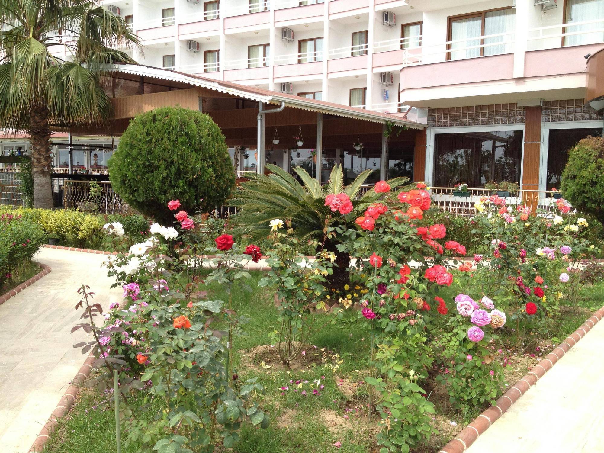 Ideal Beach Hotel Kargıcak Exterior foto