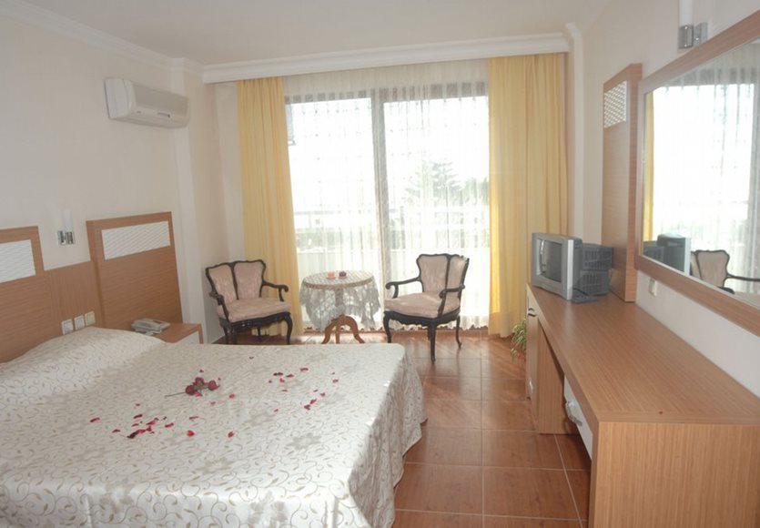 Ideal Beach Hotel Kargıcak Exterior foto